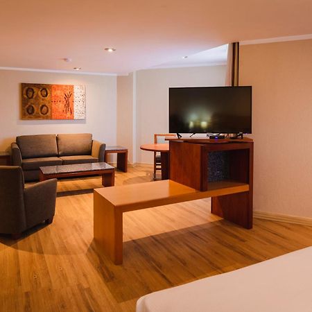 Hotel Mirabel เกเรตาโร ภายนอก รูปภาพ