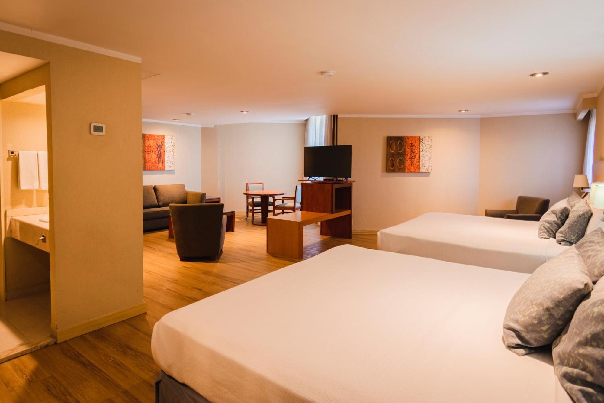 Hotel Mirabel เกเรตาโร ภายนอก รูปภาพ